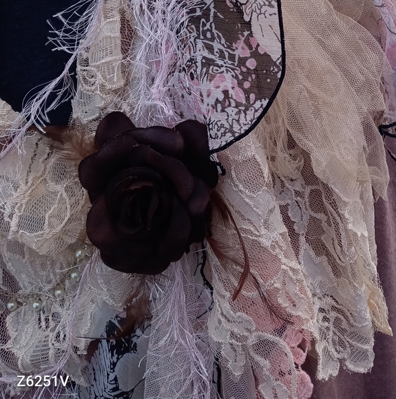 STATEMENT piece, necklace, upcycled necklace, neck piece - Picture 8 of 10